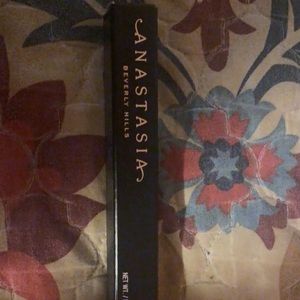 Anastasia Beverly Hills dark brown eyebrow Pencil